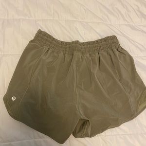 Lululemon Hotty Hot shorts